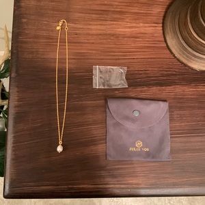 Julie Vos Pearl necklace